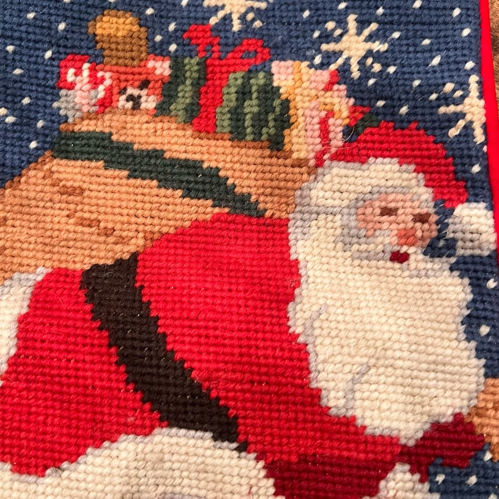 Needlepoint Christmas Stocking Santa Claus & Gift On Chimney Red Velvet Back Vtg - Picture 5 of 12
